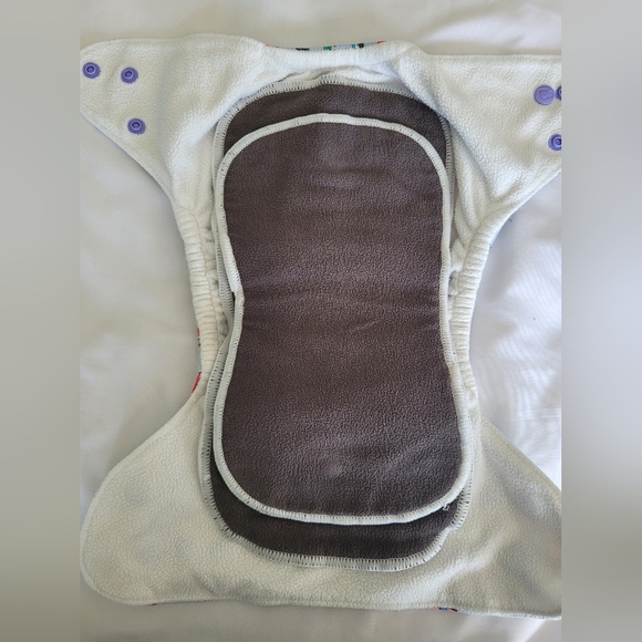 Periwinkle Parrots Lil Helper Cloth Diaper - Picture 3 of 3